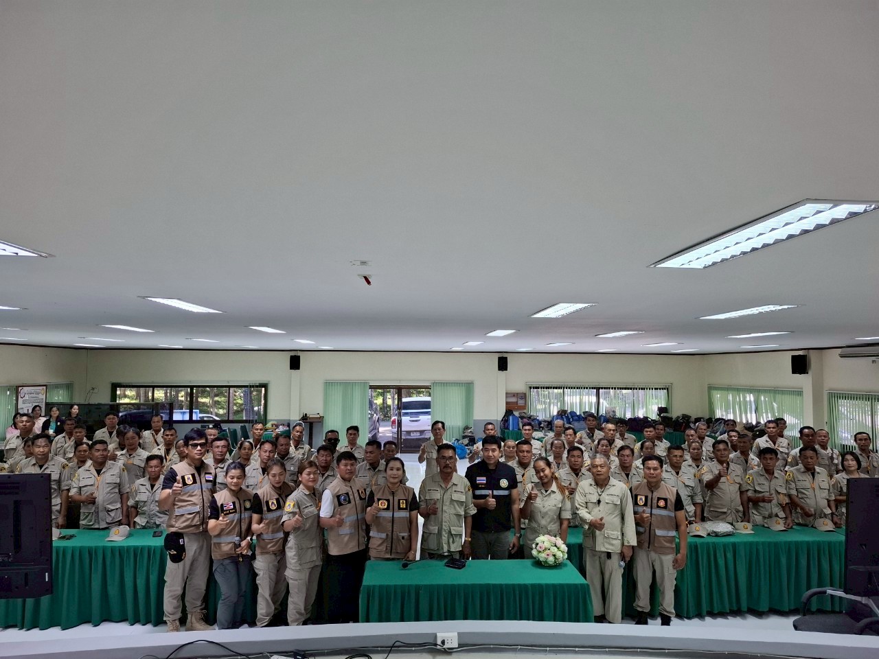 LINE_ALBUM_ทบทวน อปพร. 68_250813_64_397.jpg